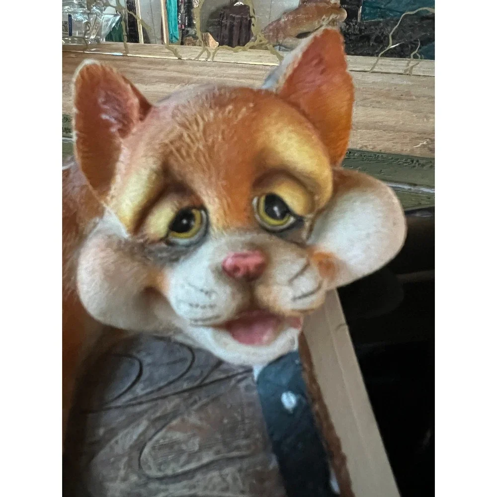 Vintage Whimsical Cat Wine Bottle Holder Resin Tipsy Kitty Vinyard Kitchen Decor